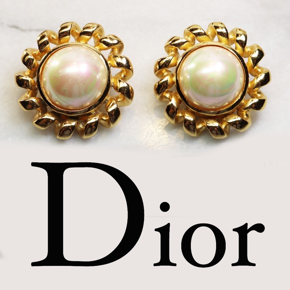 Christian Dior Pearl & Gold Clip-on Earrings ~ 22K Gold Iridescent Pearl EUC - Picture 1 of 16